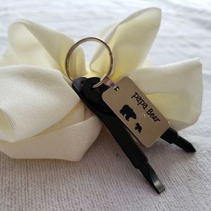 Papa bear with screw driver set keychain